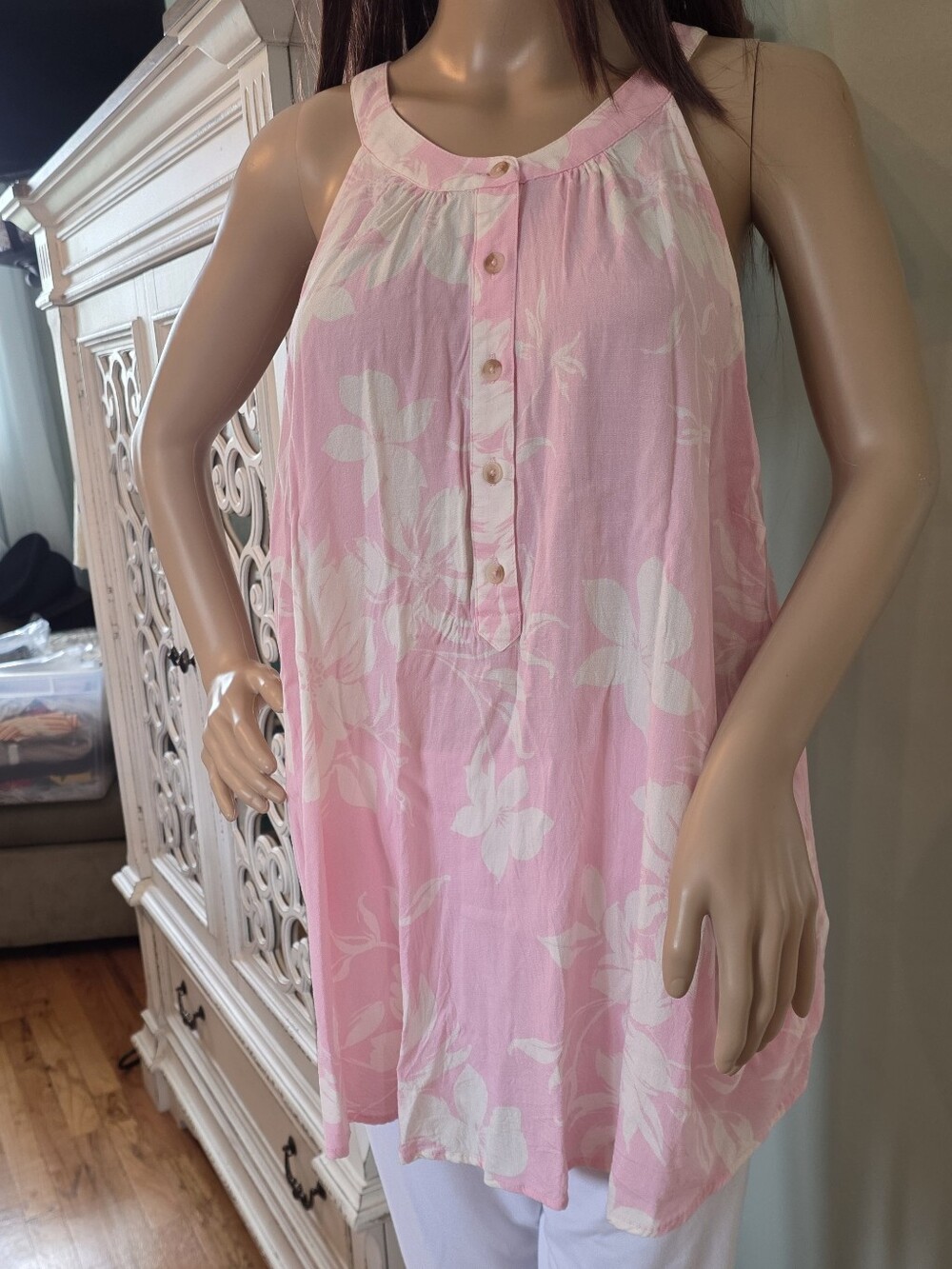 Torrid Plus Sz 2 Pink/Cream Delicate Floral Halter Neck Summer Boho Tunic Top